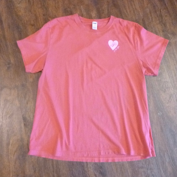 2 VICTORIA'S SECRET VALENTINE HEARTS & ROSES T SHIRTS SZ-L w/BONUS WRISTLET - Picture 3 of 16